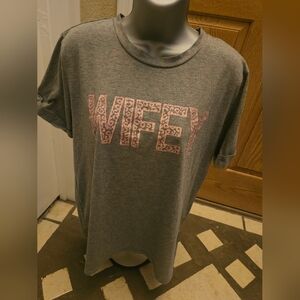 Gray 'Wifey' Graphic Tshirt